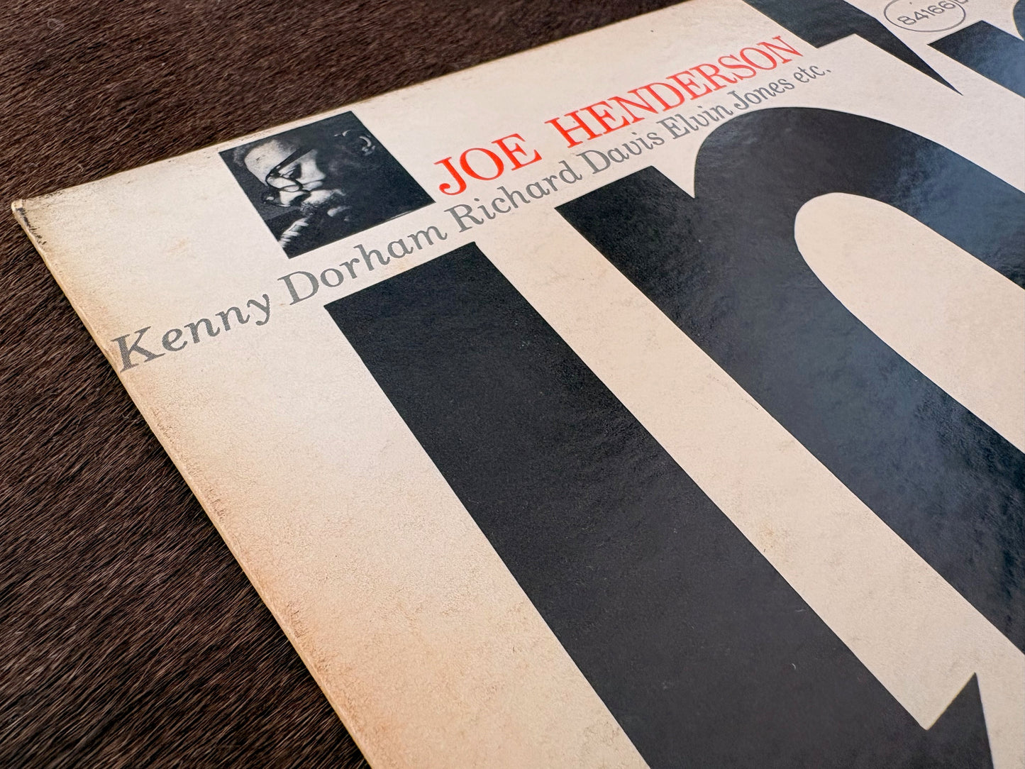 JOE HENDERSON: "In 'N Out" (Blue Note - BST84166)